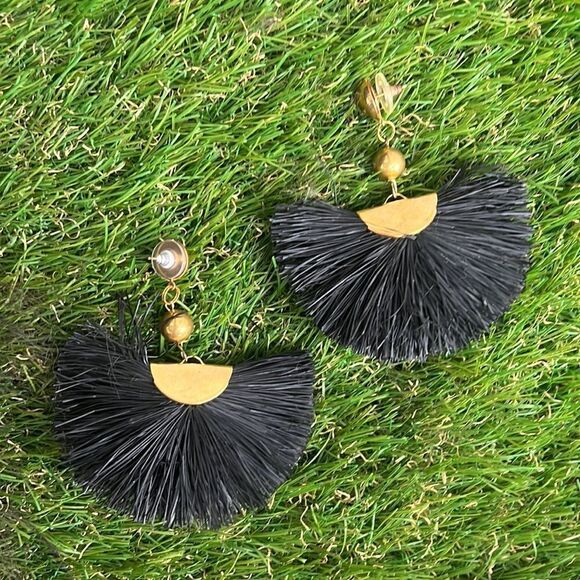 Black Fan Dangle Earrings - Gold Post Stud w Backs - NEW - Drop Earring - Picture 3 of 3